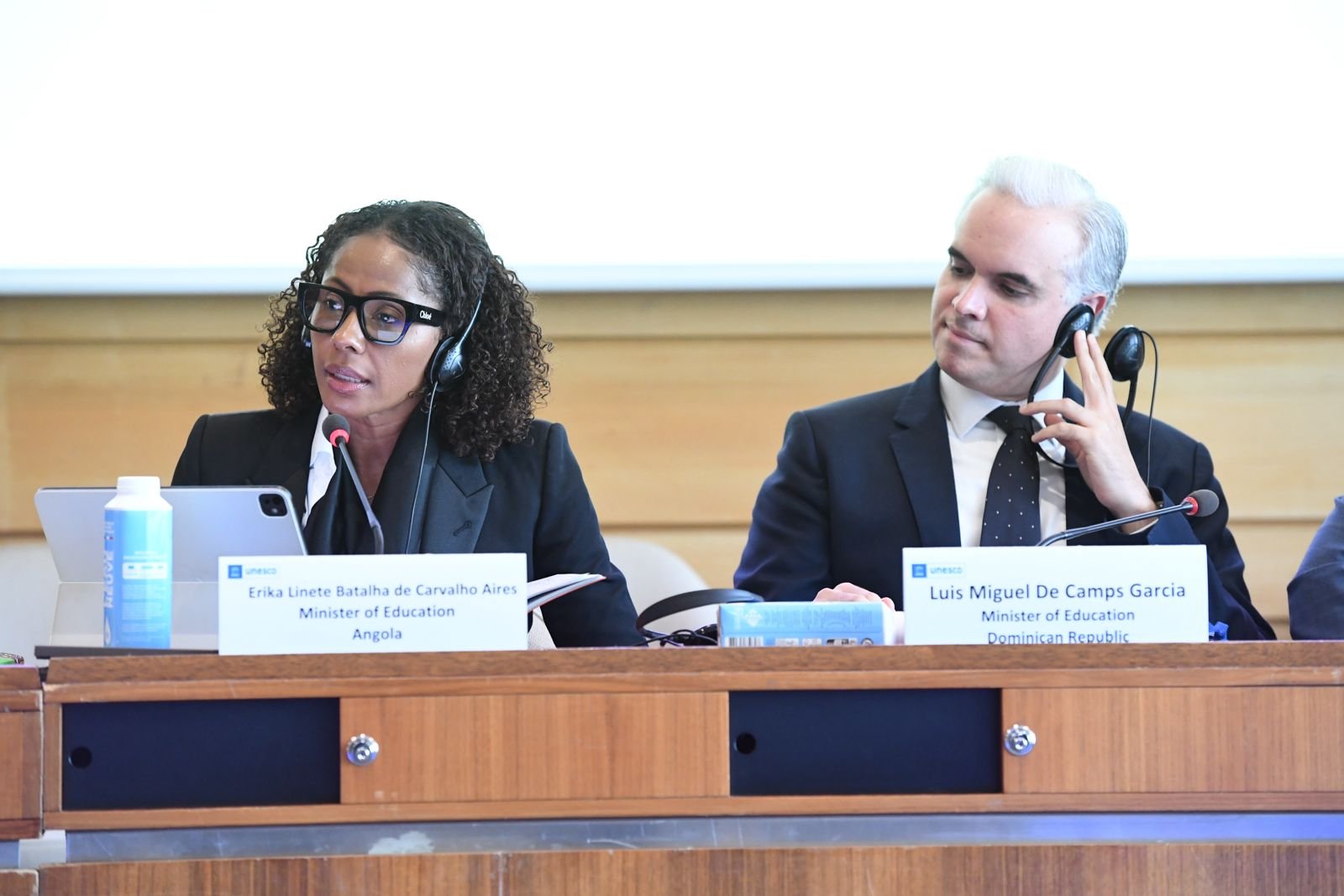 Estrategia Nacional de Competencias Digitales impulsa la educación preuniversitaria dominicana, destacó el ministro en la Unesco.