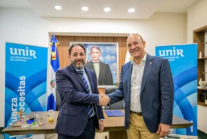 Ulises Rodríguez y Moisés Moya Hernández acuerdo entre la Alcaldía de Santiago y la UNIR.