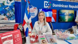 Delegación del Departamento Aeroportuario de República Dominicana en la feria SUN ’n FUN 2026 en Lakeland, Florida.