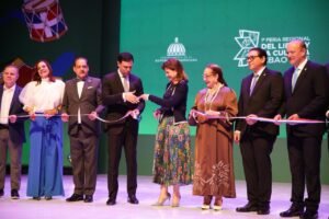 Raquel Peña inaugura la Feria Regional del Libro y la Cultura Cibao 2026 en Santiago