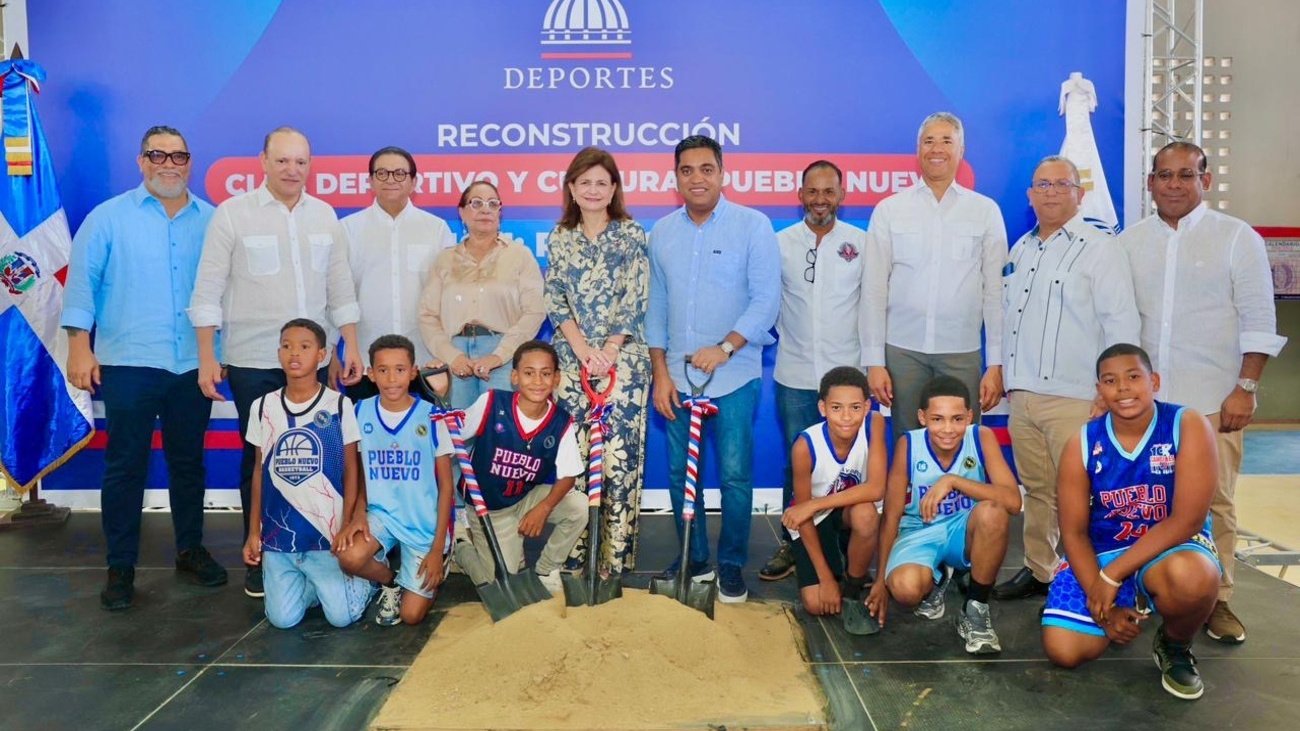 Raquel Peña y Kelvin Cruz inician reparación del Club Pueblo Nuevo en Santiago