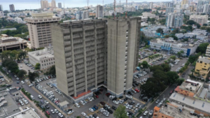 Personal de la ONE realiza levantamiento del Registro de Oferta de Edificaciones 2026 en el Gran Santo Domingo.